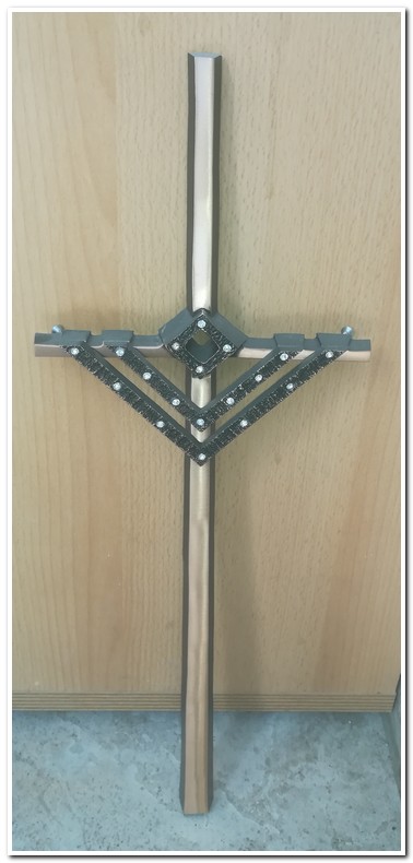 Kreuz 2
